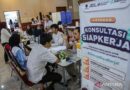 Menaker ajak lulusan perguruan tinggi bekali diri hadapi era AI – Detik Kini
